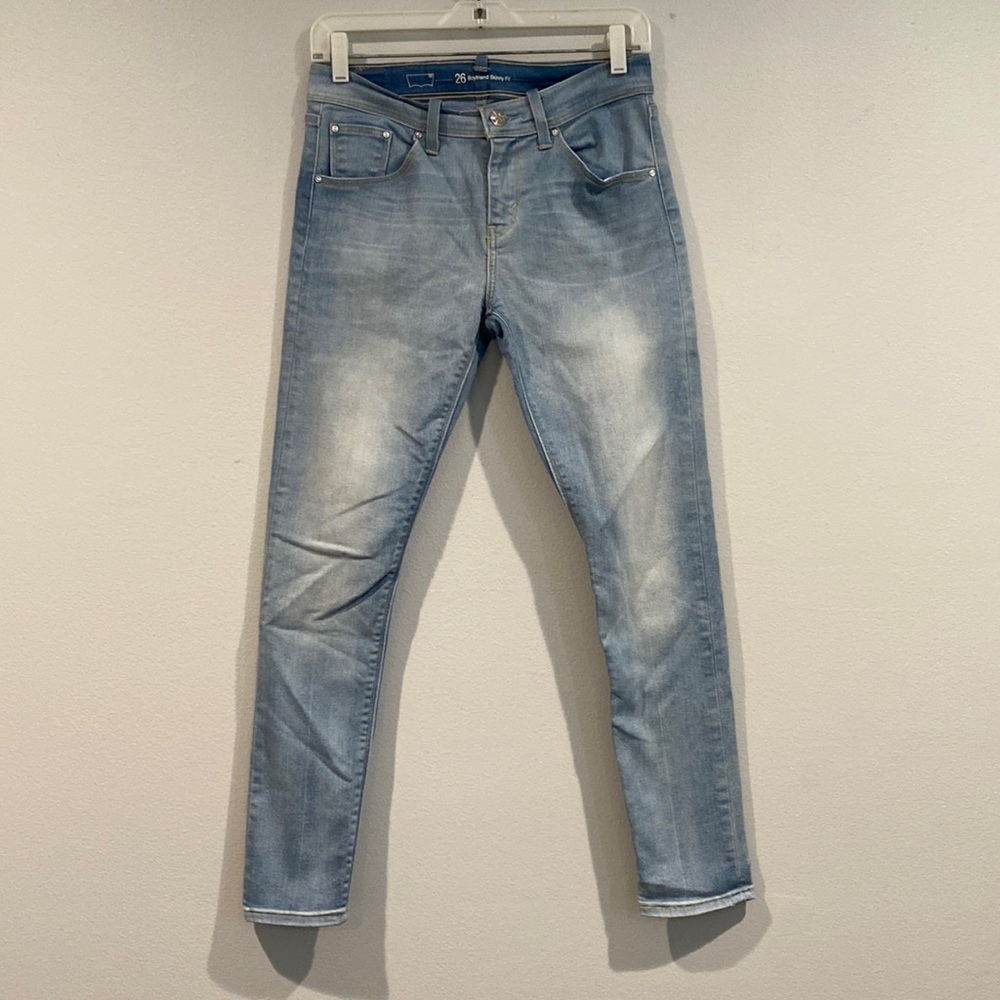 Levi Strauss & Co Light Wash Boyfriend Skinny Fit Jeans - Size 26